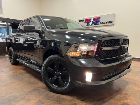 Used 2018 RAM 1500 Express w/ Express Value Package image 1