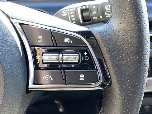 Used 2025 Kia Seltos SX w/ SX Sunroof Package image 25