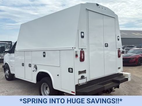 New 2024 Chevrolet Express 3500 w/ Power Convenience Package image 5