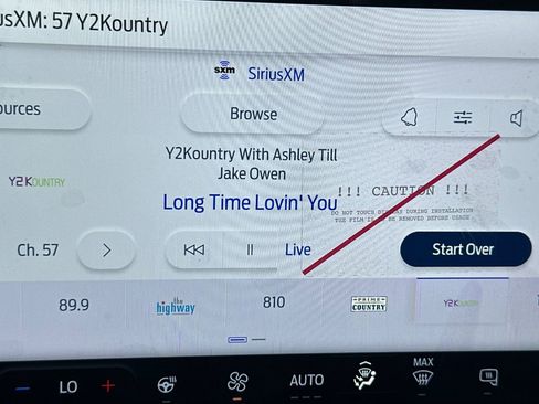 New 2025 Ford Maverick Lariat w/ Black Appearance Package image 18