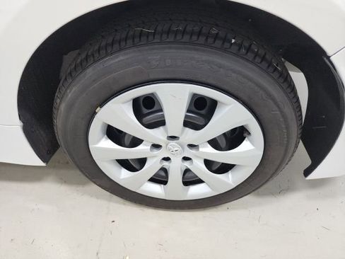 Used 2024 Toyota Corolla LE image 35