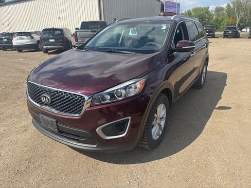 Used 2018 Kia Sorento LX AWD/4WD image 3