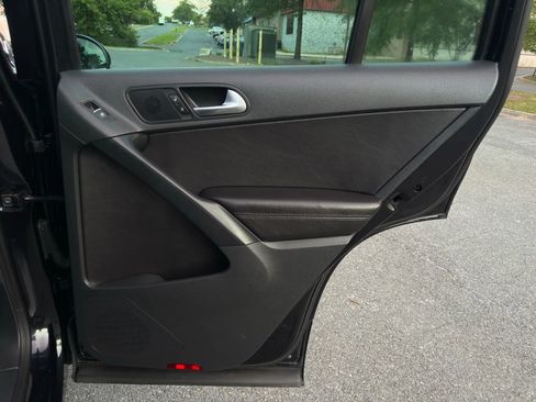 Used 2017 Volkswagen Tiguan Wolfsburg Edition image 26