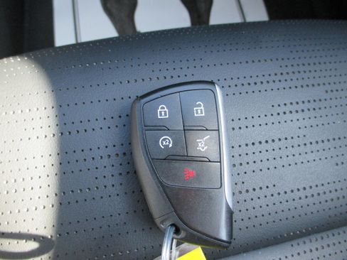 Used 2025 Buick Enclave Sport Touring AWD/4WD image 26
