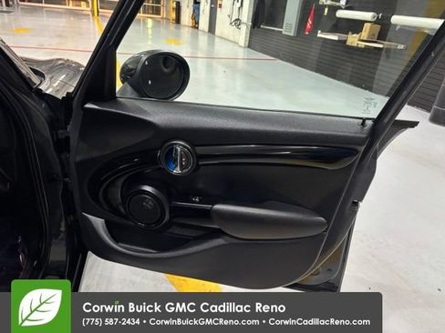 Used 2019 MINI Cooper S w/ Signature Upholstery Package FWD image 32