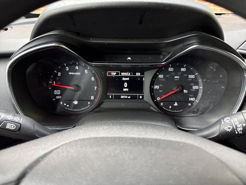 Used 2023 Chevrolet TrailBlazer LT w/ Convenience Package FWD image 4