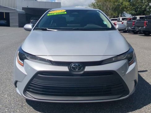 Used 2023 Toyota Corolla LE FWD image 9