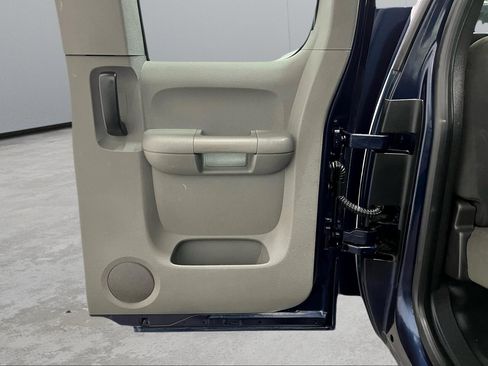 Used 2012 GMC Sierra 3500 W/T w/ Snow Plow Prep Package image 25