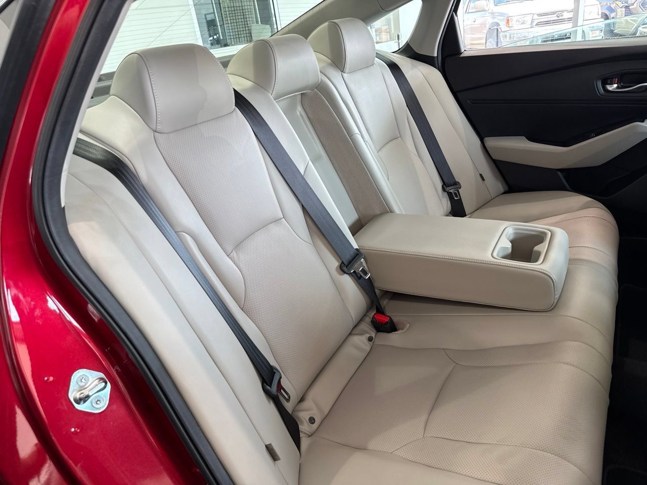 Used 2025 Honda Accord EX-L image 41