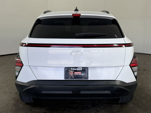 Used 2024 Hyundai Kona SEL FWD image 6