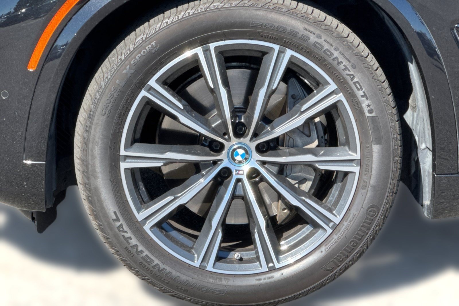Used 2023 BMW X5 xDrive45e w/ Executive Package AWD/4WD image 13