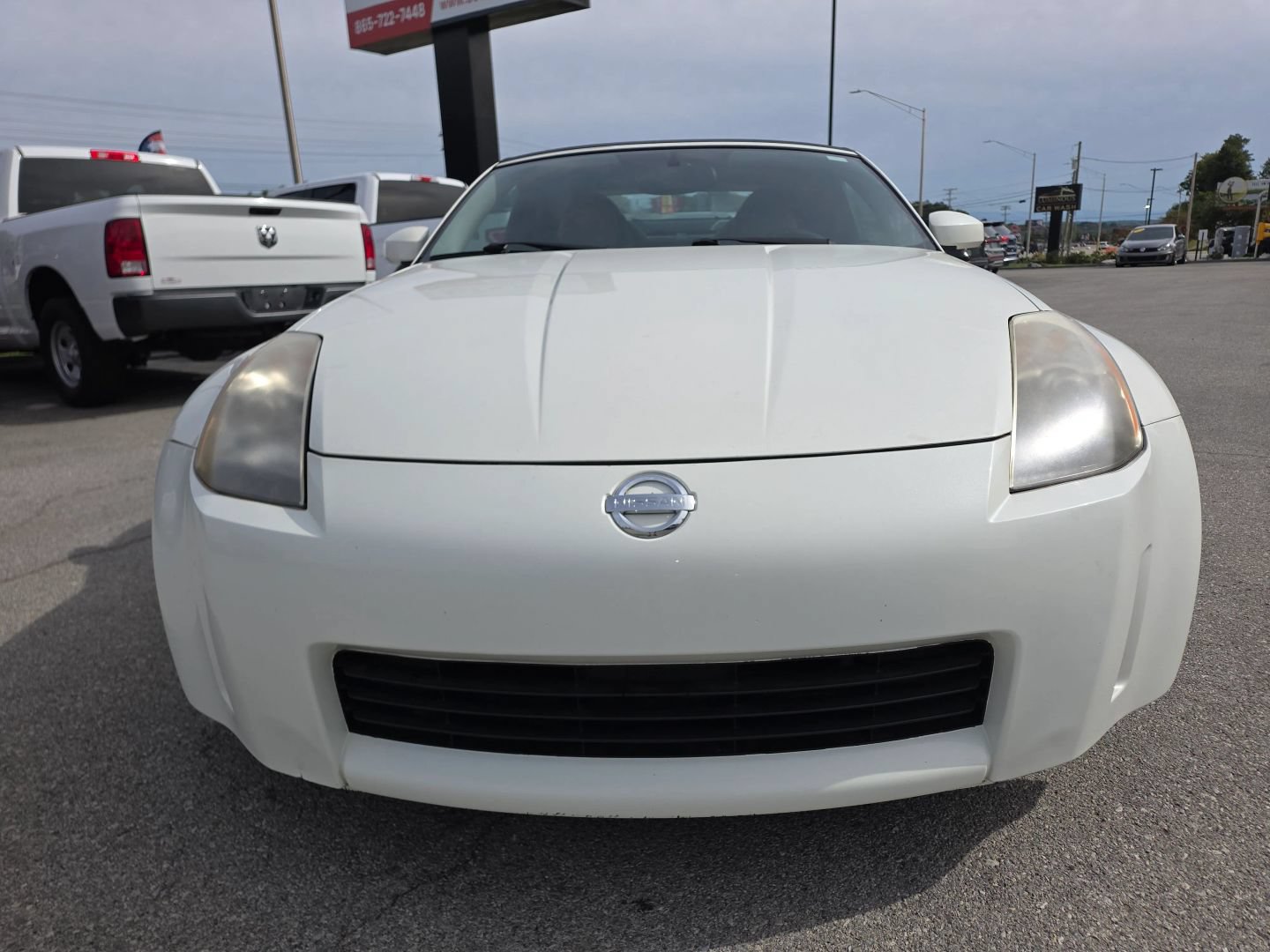 Used 2005 Nissan 350Z Touring RWD image 15