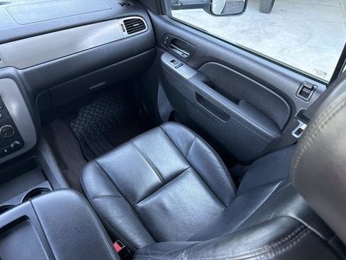 Used 2012 Chevrolet Silverado 2500 LTZ w/ LTZ Plus Package AWD/4WD image 28