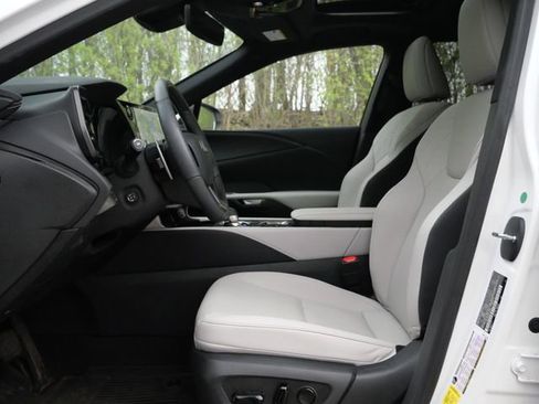 Used 2023 Lexus RX 350 Premium w/ Accessory Package AWD/4WD image 13