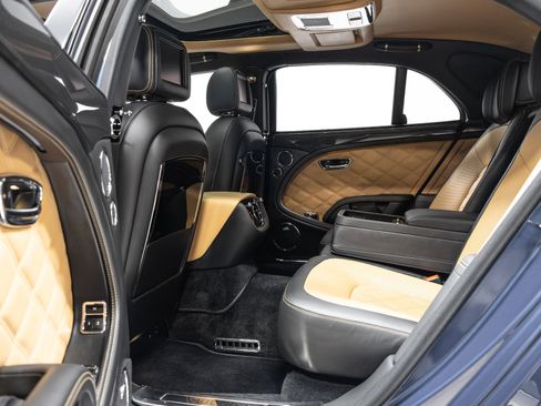Used 2016 Bentley Mulsanne Speed image 45