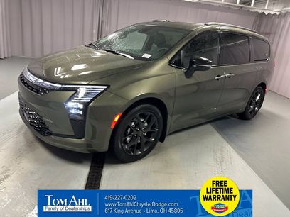 New 2027 Chrysler Pacifica Limited