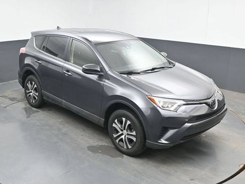 Used 2018 Toyota RAV4 LE w/ All Weather Liner Package FWD image 13