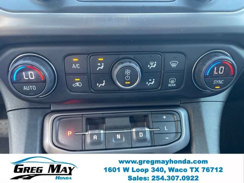 Used 2023 GMC Acadia AT4 w/ Technology Package AWD/4WD image 20