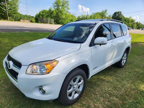 Used 2011 Toyota RAV4 Limited image 1