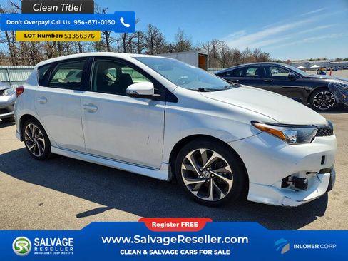 Used 2018 Toyota Corolla iM w/ All-Weather Mat Package FWD image 5