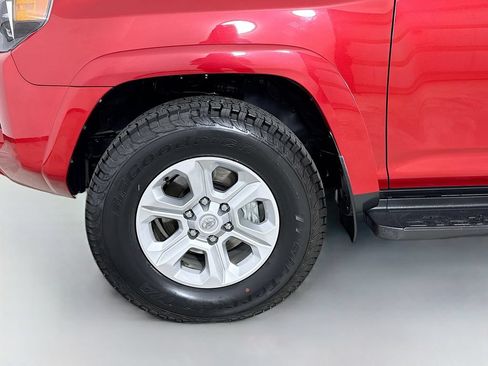 Certified 2024 Toyota 4Runner SR5 Premium AWD/4WD image 33