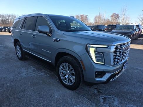 Used 2025 GMC Yukon Denali image 5