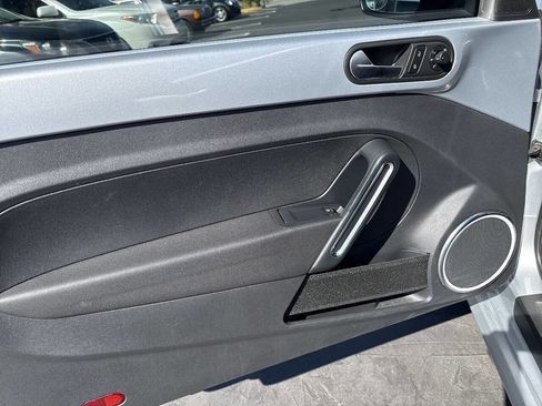 Used 2012 Volkswagen Beetle 2.5 image 13