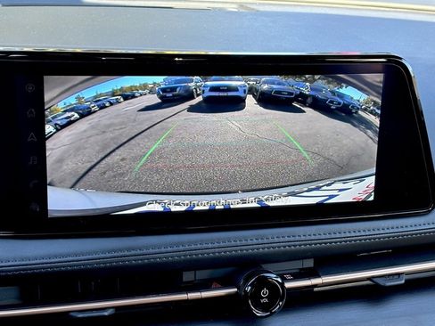 Used 2024 Nissan Ariya FWD image 26