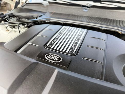 Used 2017 Land Rover Range Rover Supercharged AWD/4WD image 42