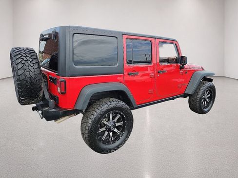 Used 2014 Jeep Wrangler Unlimited Rubicon w/ Connectivity Group AWD/4WD image 8