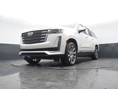 Used 2022 Cadillac Escalade ESV Premium Luxury Platinum w/ Heavy-Duty Trailer Package image 52