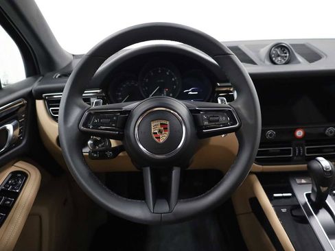 Certified 2026 Porsche Macan AWD/4WD image 25