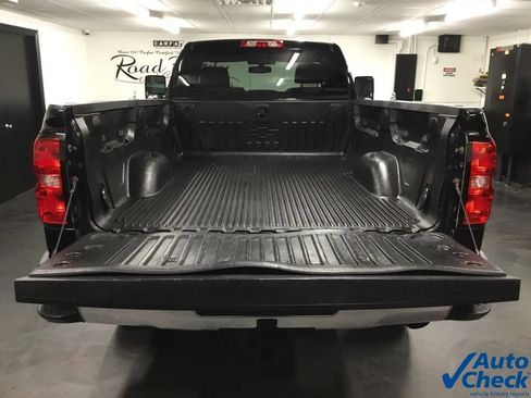 Used 2019 Chevrolet Silverado 2500 W/T w/ WT Convenience Package AWD/4WD image 12