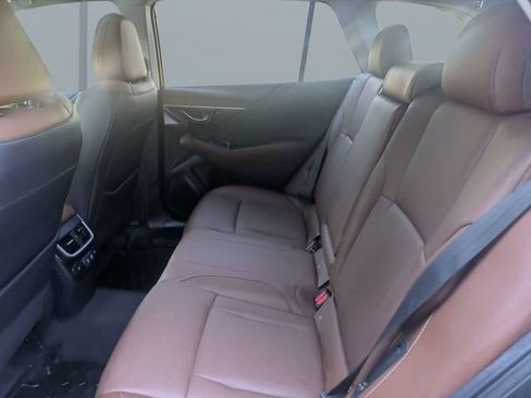 Used 2021 Subaru Outback Touring AWD/4WD image 14