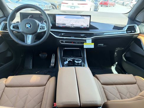 New 2026 BMW X5 xDrive40i w/ M Sport Package AWD/4WD image 13
