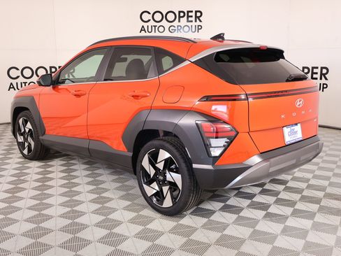 Used 2024 Hyundai Kona Limited image 23