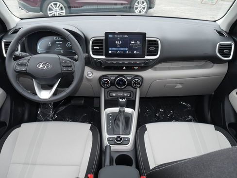 New 2026 Hyundai Venue SEL FWD image 38