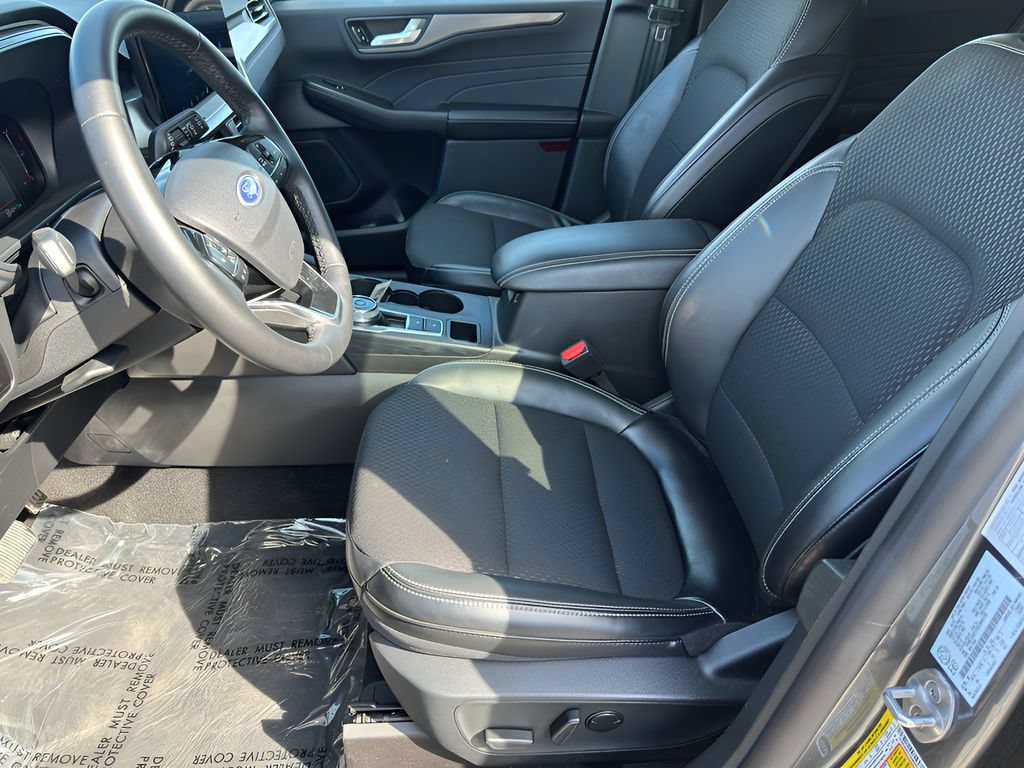 Used 2025 Ford Escape SE FWD image 10