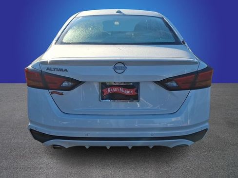 Used 2025 Nissan Altima 2.5 SV w/ SV Special Edition Package FWD image 5