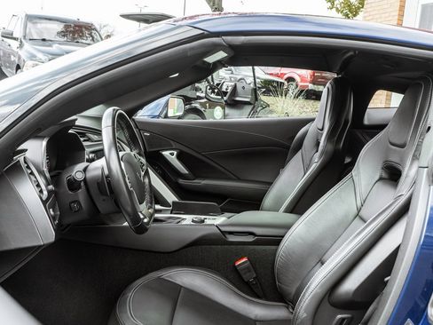 Used 2018 Chevrolet Corvette Stingray Coupe w/ Battery Protection Package image 23