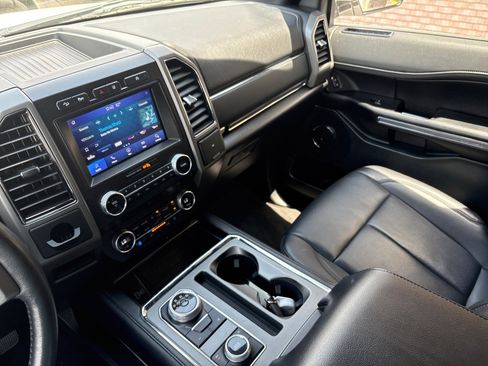 Used 2021 Ford Expedition Max XLT AWD/4WD image 19
