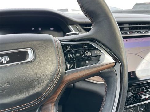 Used 2024 Jeep Grand Cherokee L Summit w/ Advanced Protech Group IV image 38