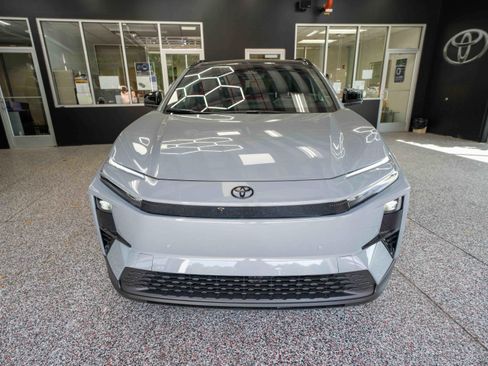 New 2026 Toyota C-HR AWD/4WD image 6