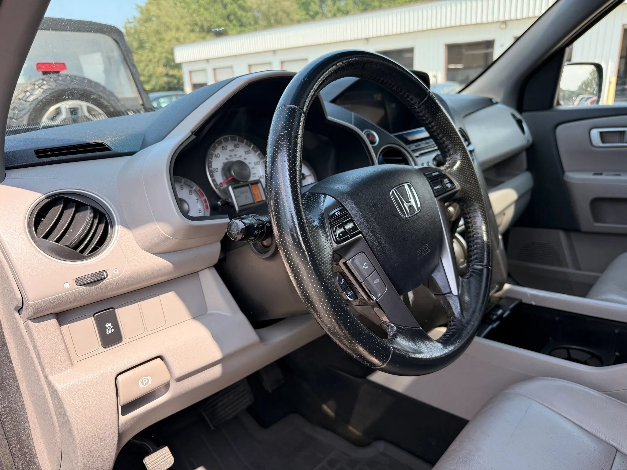 Used 2015 Honda Pilot EX-L image 17
