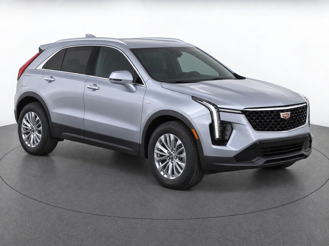 Used 2025 Cadillac XT4 Premium Luxury FWD image 2