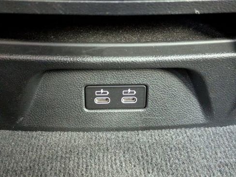 Used 2024 BMW X3 xDrive30i w/ Premium Package w/ZPA AWD/4WD image 16