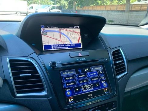 Used 2017 Acura RDX w/ Technology Package AWD/4WD image 19