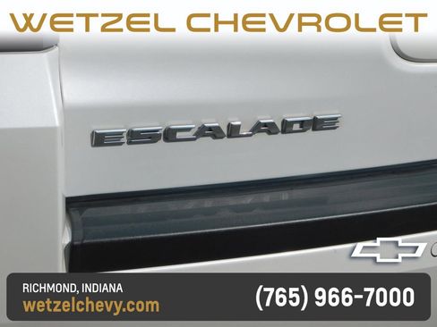 Certified 2020 Cadillac Escalade ESV Premium Luxury AWD/4WD image 53