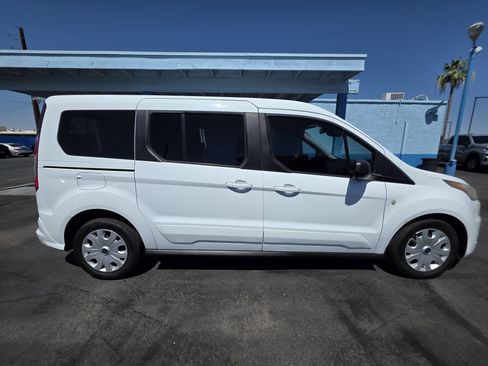 Used 2019 Ford Transit Connect XLT FWD image 2