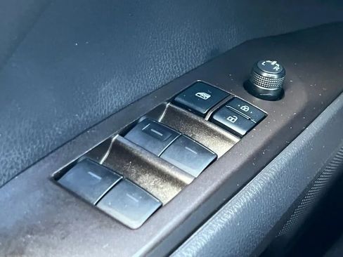 Used 2021 Toyota Camry SE FWD image 42